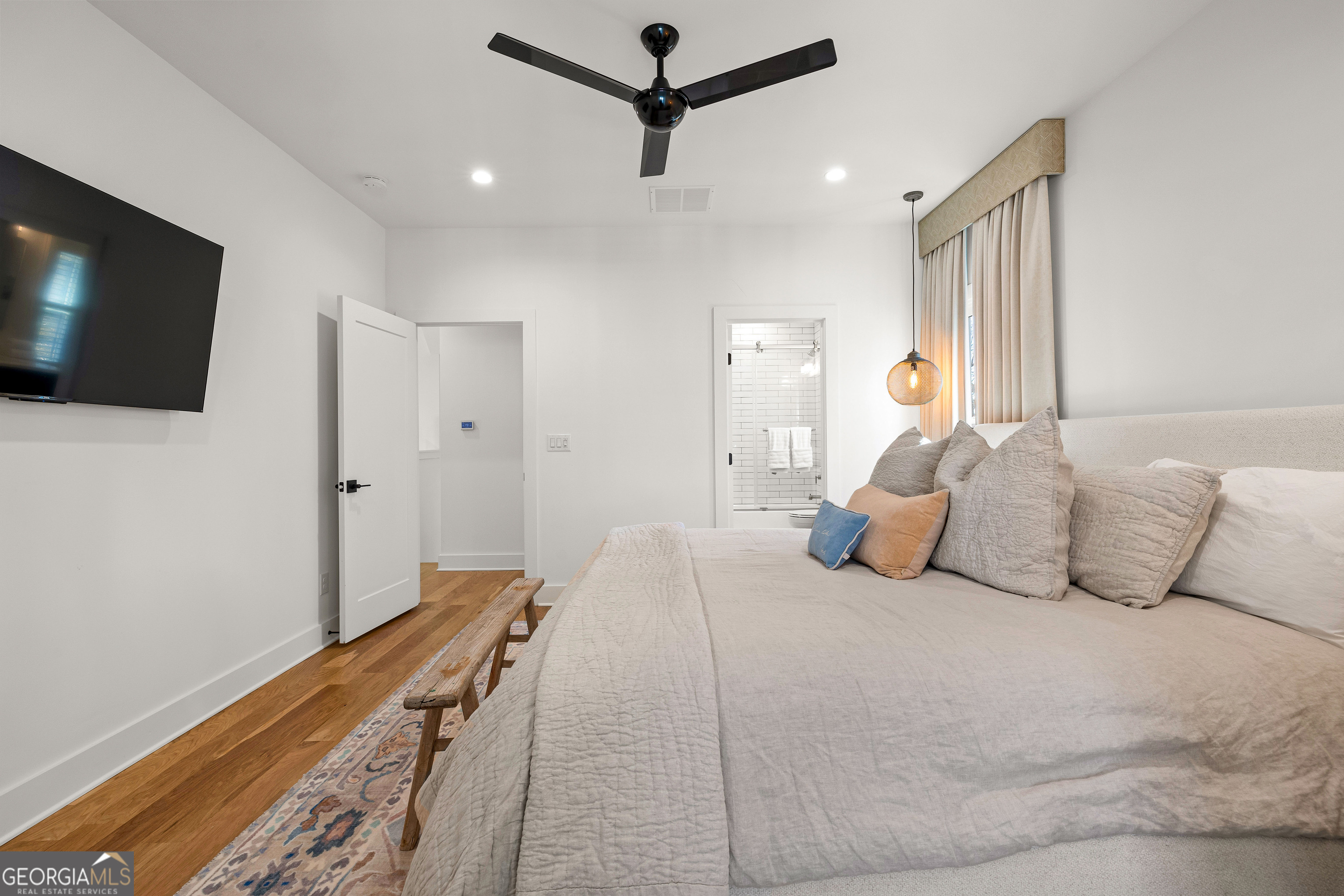 Peachtree City, Georgia 30269, United States, 4 Bedrooms Bedrooms, ,5 BathroomsBathrooms,Residential,Active,246170