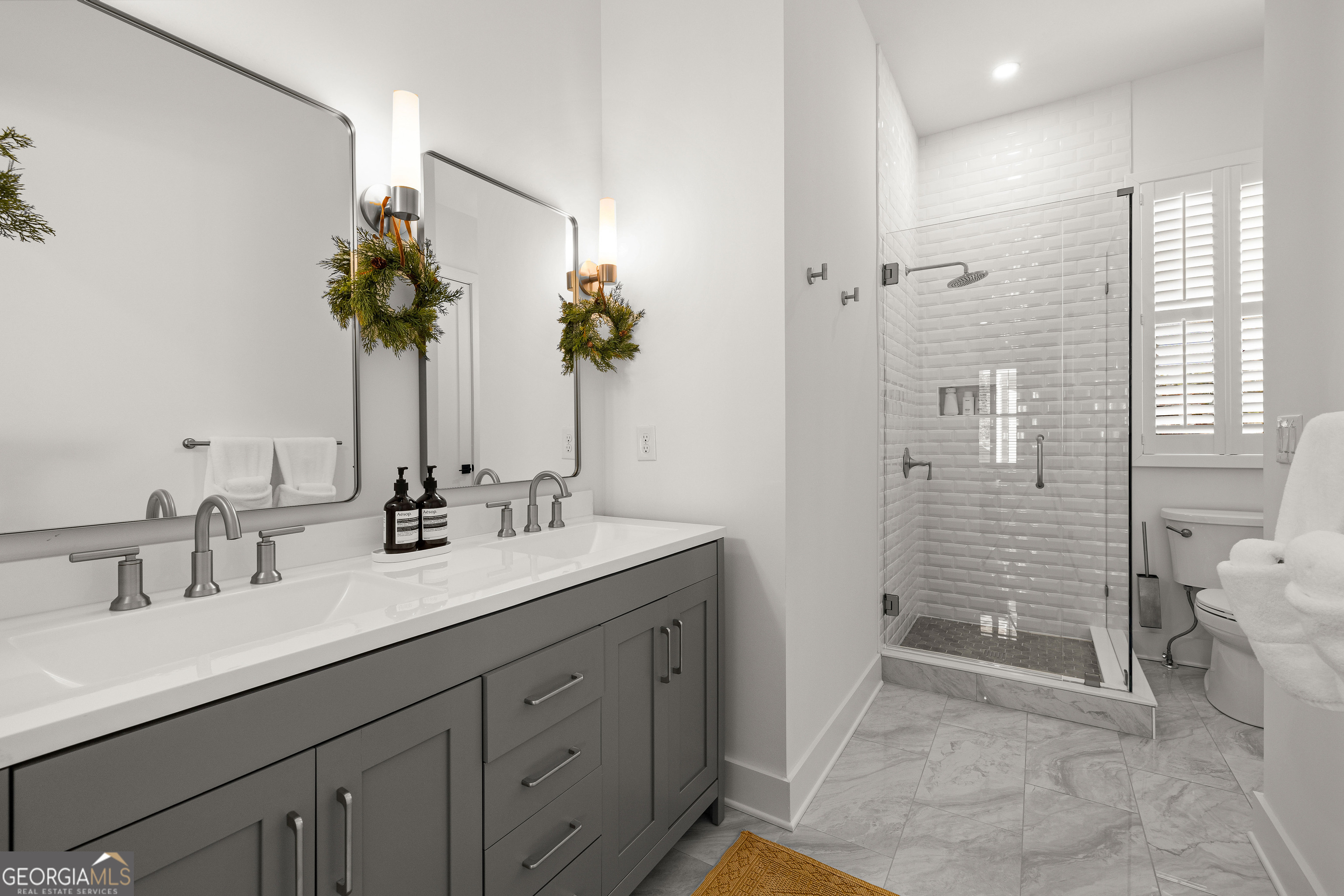 Peachtree City, Georgia 30269, United States, 4 Bedrooms Bedrooms, ,5 BathroomsBathrooms,Residential,Active,246170