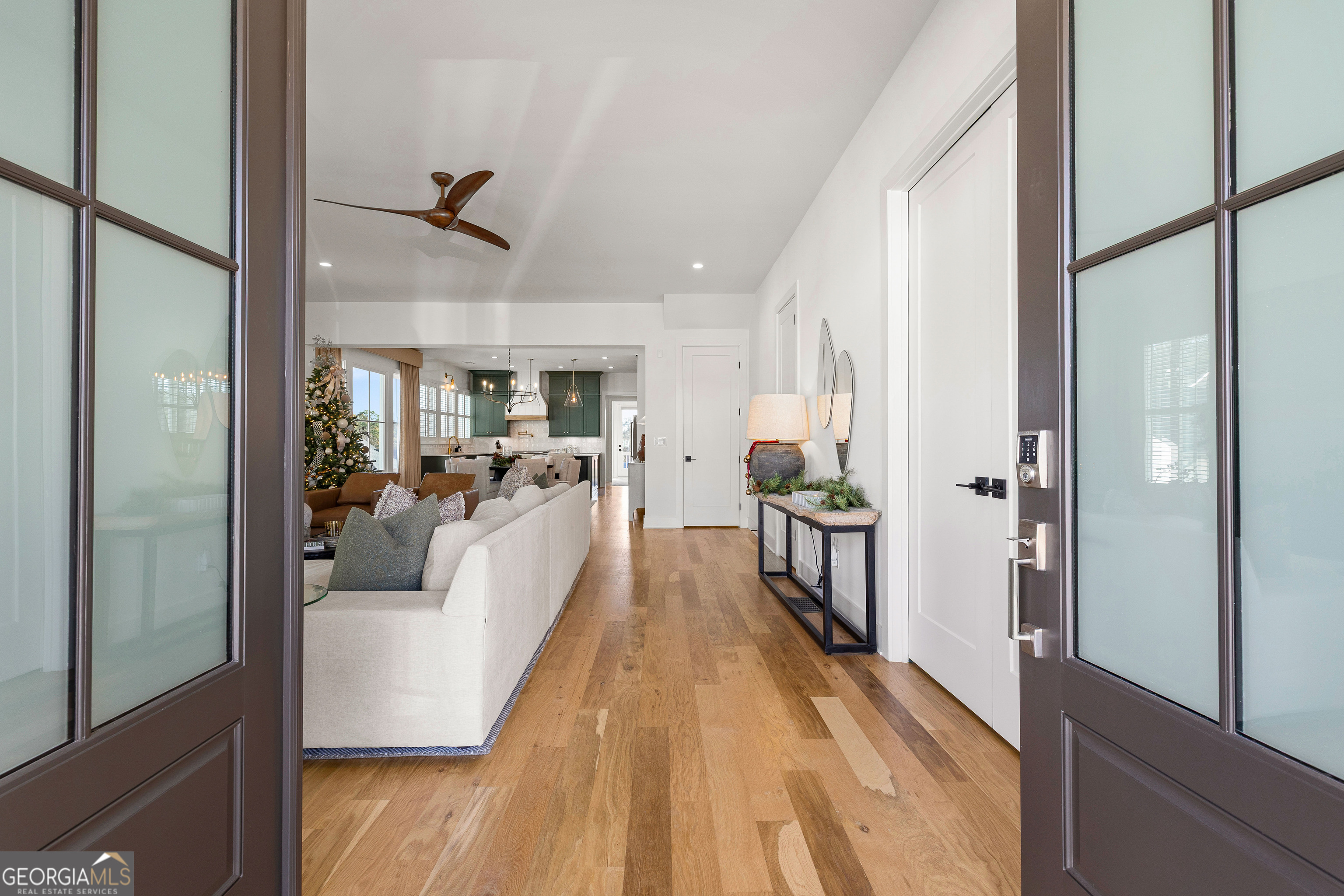 Peachtree City, Georgia 30269, United States, 4 Bedrooms Bedrooms, ,5 BathroomsBathrooms,Residential,Active,246170