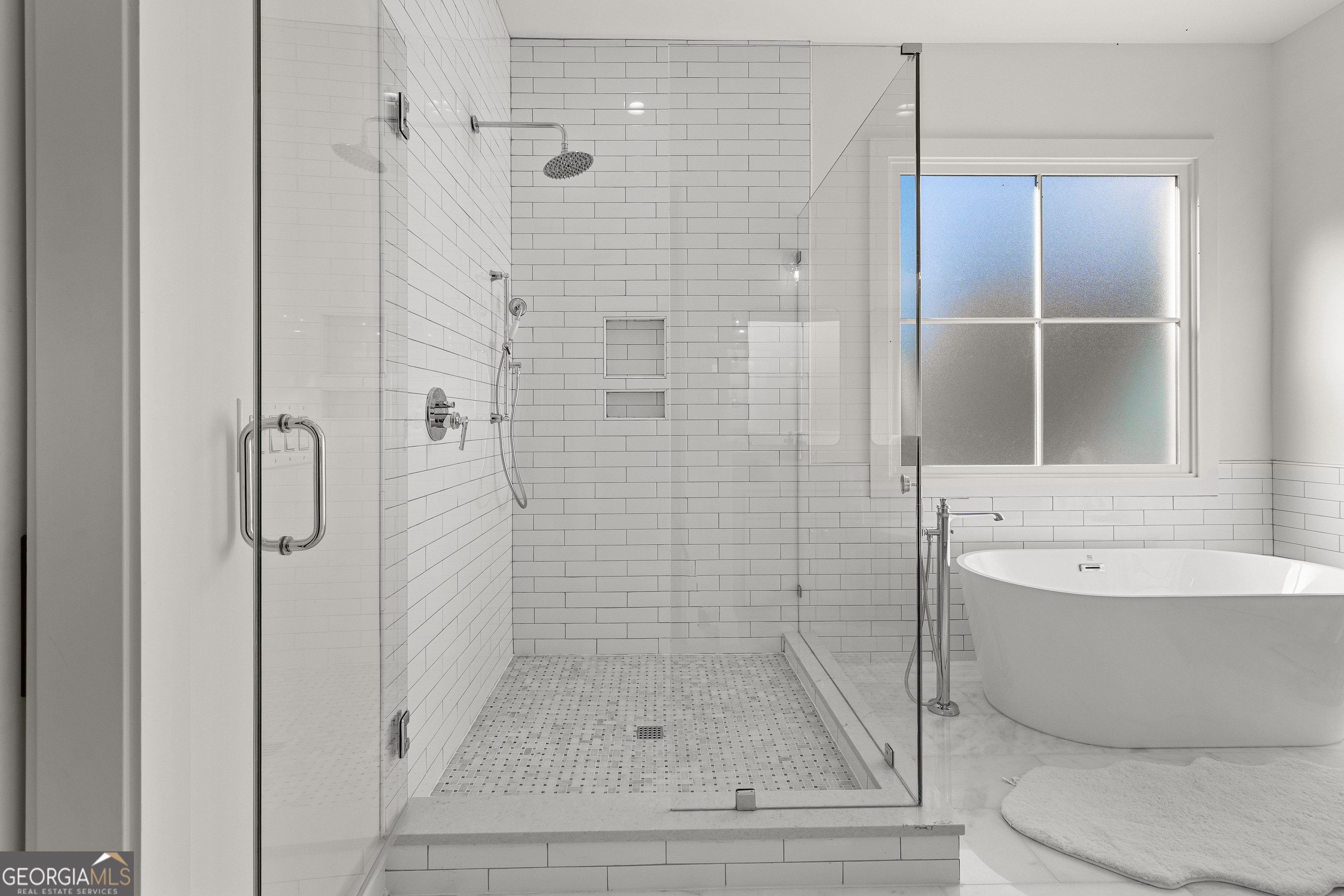 Peachtree City, Georgia 30269, United States, 4 Bedrooms Bedrooms, ,5 BathroomsBathrooms,Residential,Active,246170