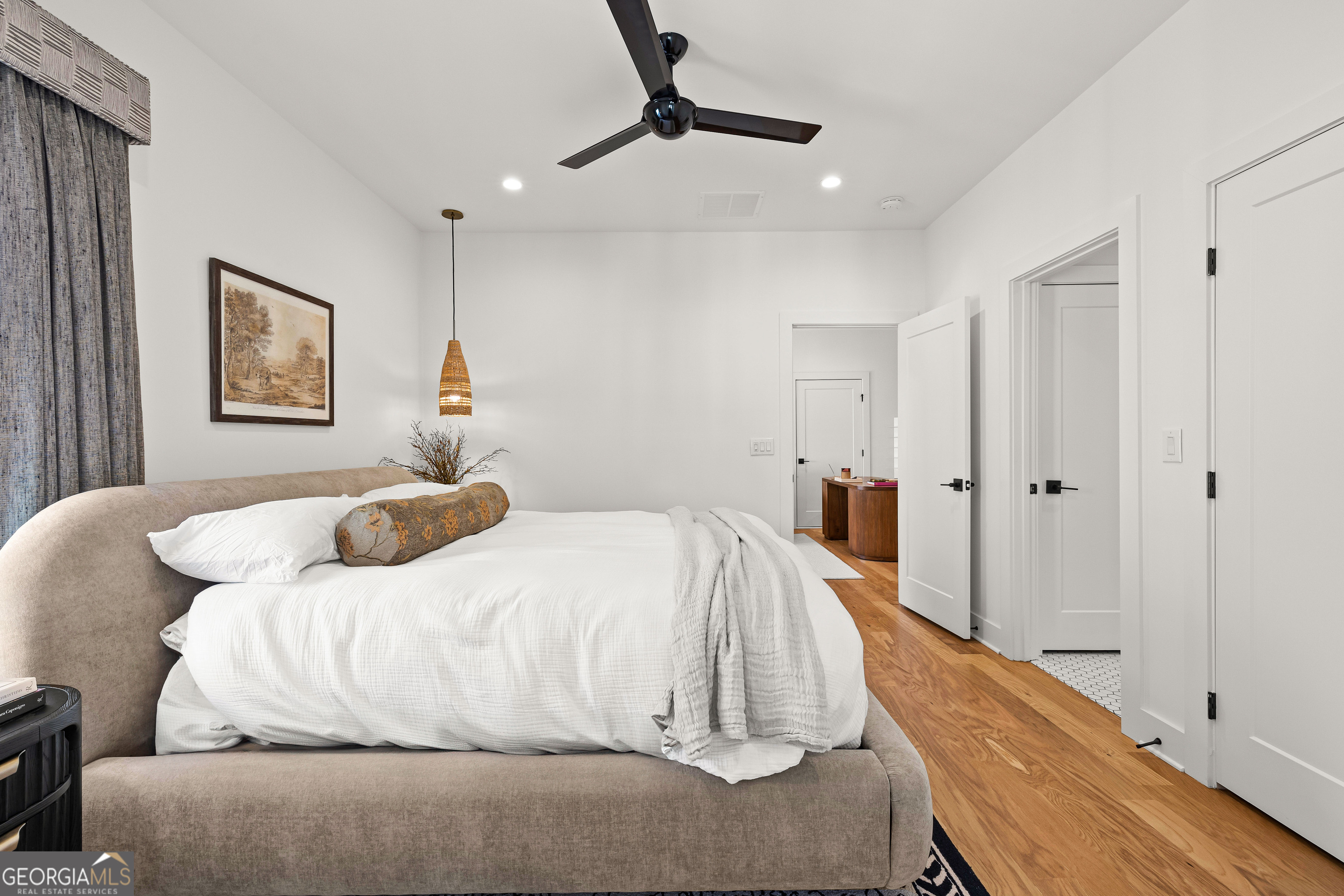 Peachtree City, Georgia 30269, United States, 4 Bedrooms Bedrooms, ,5 BathroomsBathrooms,Residential,Active,246170