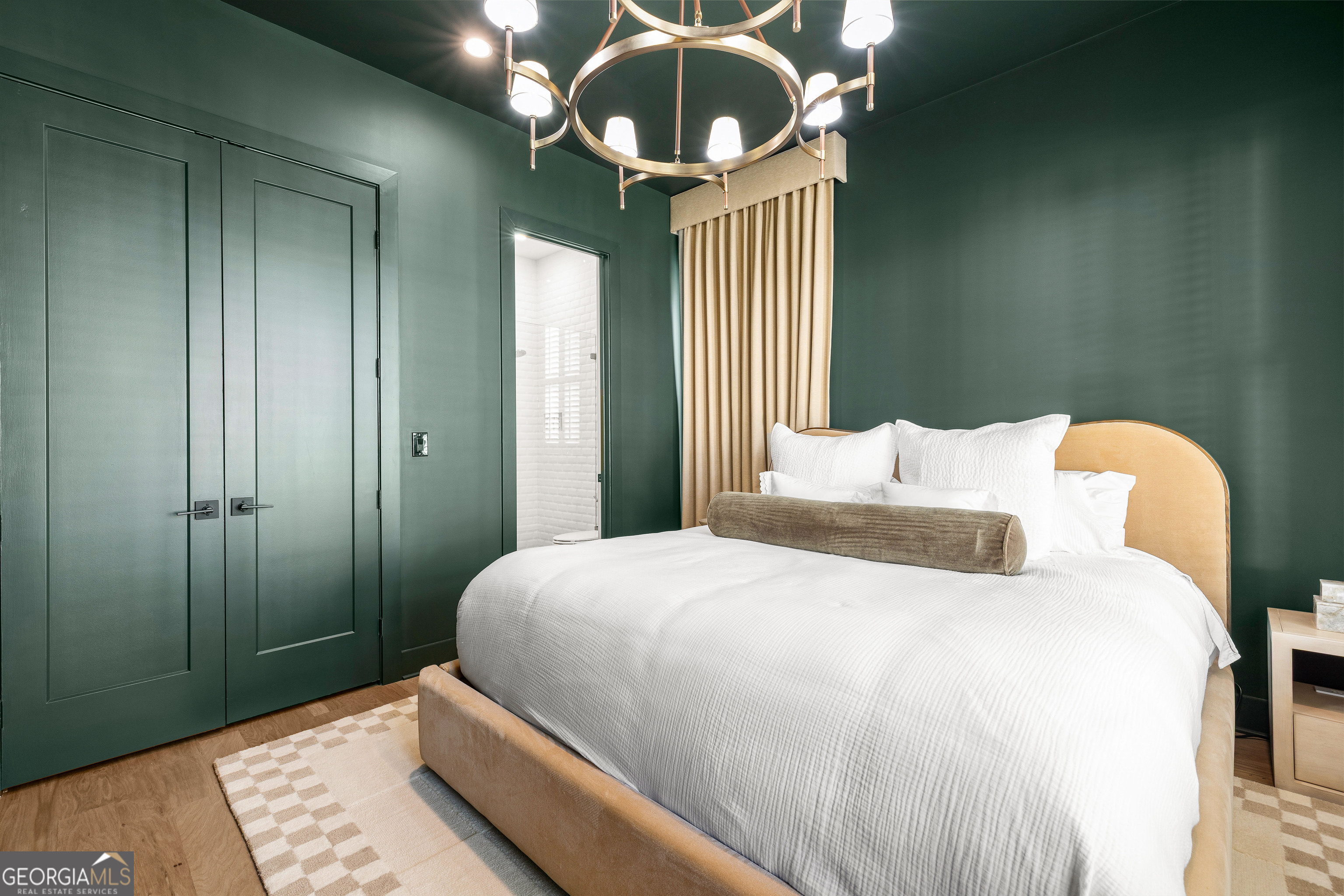 Peachtree City, Georgia 30269, United States, 4 Bedrooms Bedrooms, ,5 BathroomsBathrooms,Residential,Active,246170