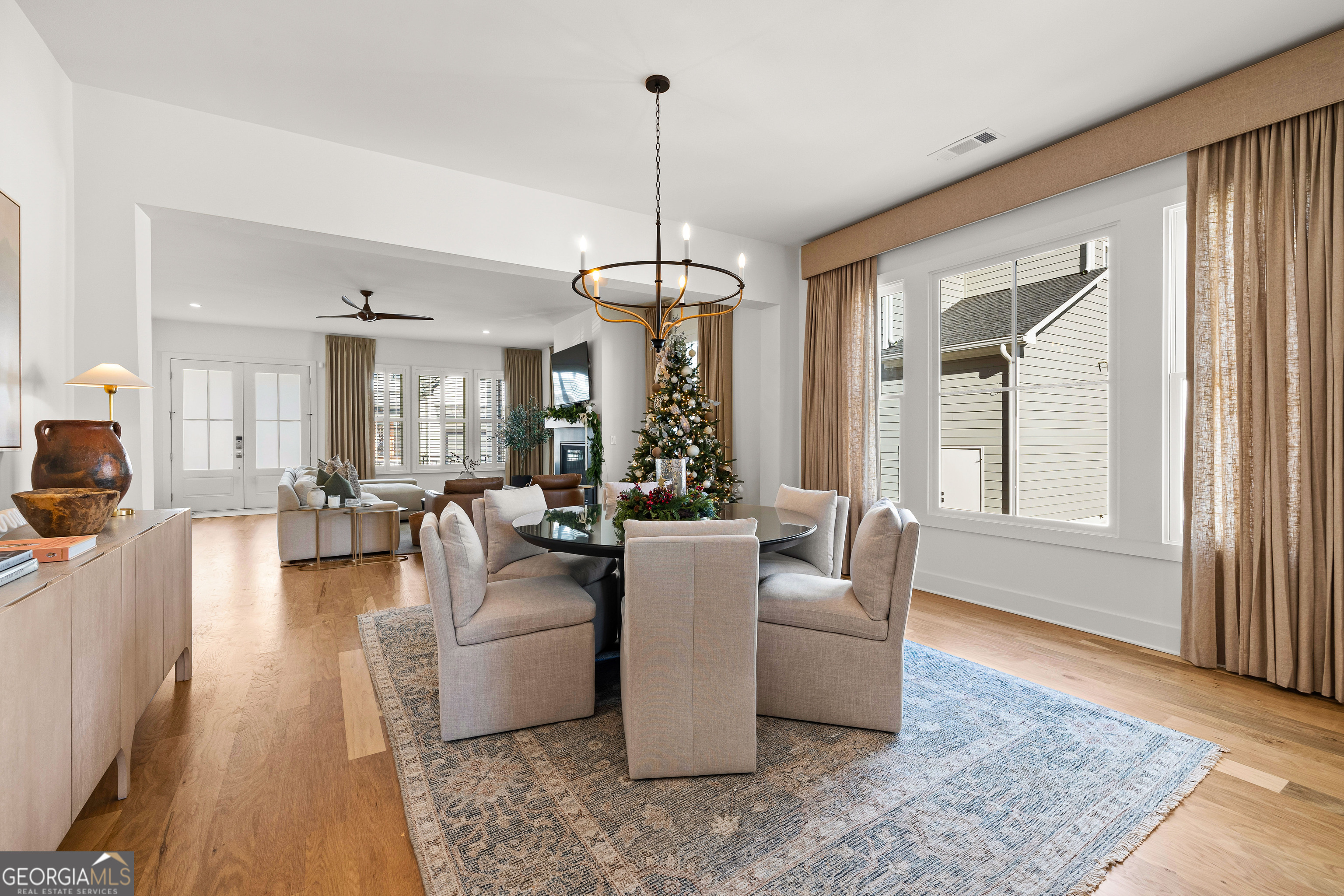 Peachtree City, Georgia 30269, United States, 4 Bedrooms Bedrooms, ,5 BathroomsBathrooms,Residential,Active,246170