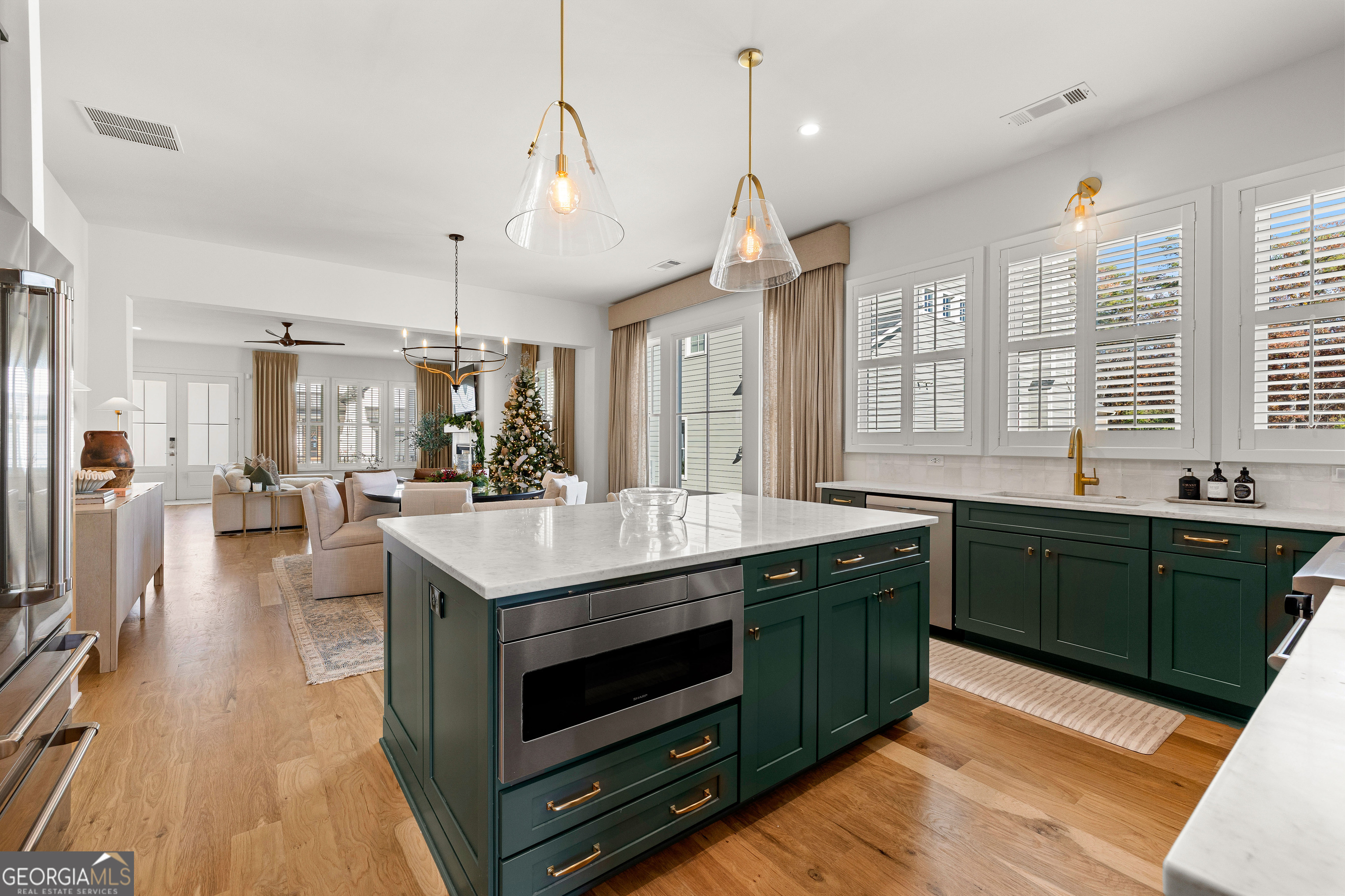 Peachtree City, Georgia 30269, United States, 4 Bedrooms Bedrooms, ,5 BathroomsBathrooms,Residential,Active,246170