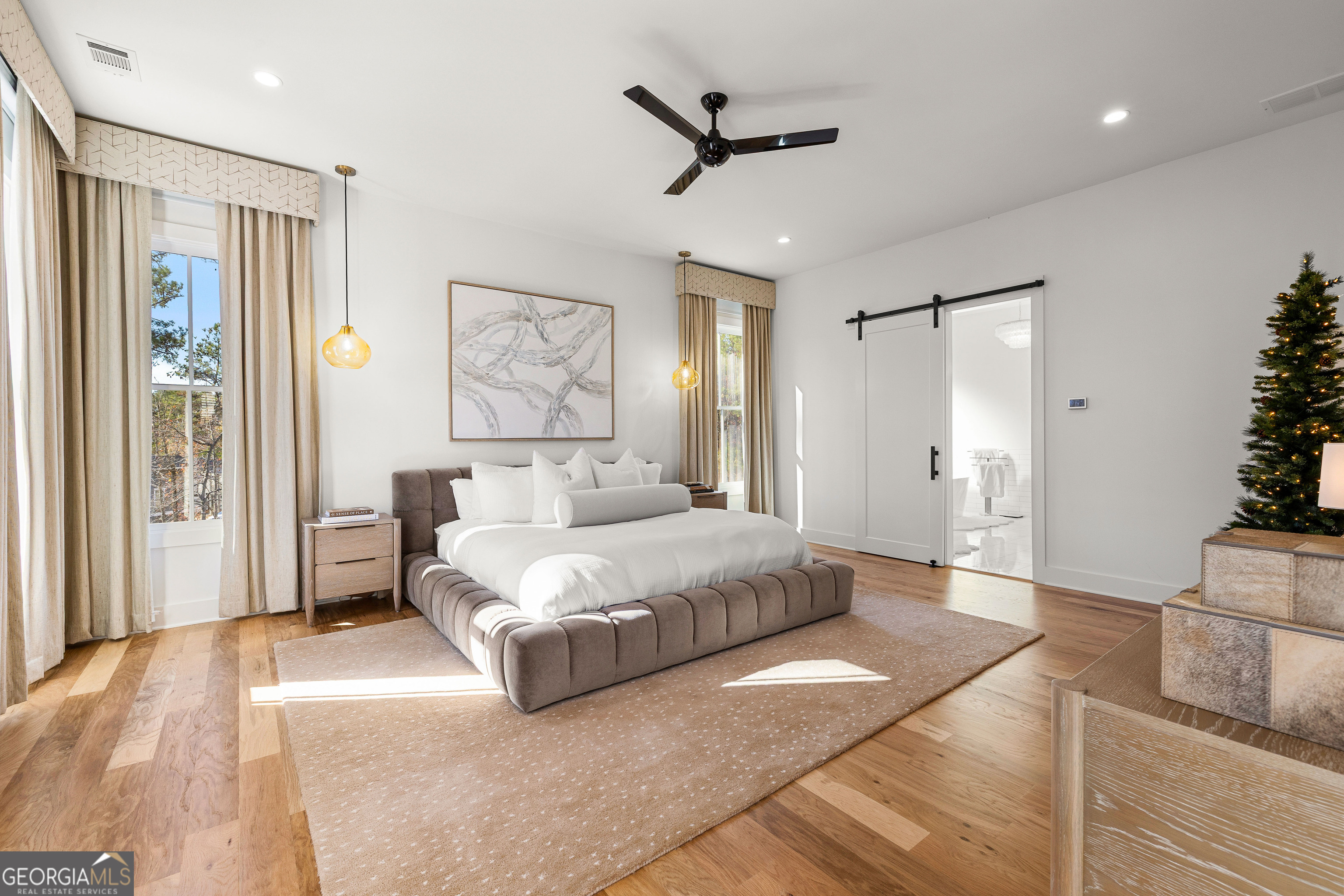 Peachtree City, Georgia 30269, United States, 4 Bedrooms Bedrooms, ,5 BathroomsBathrooms,Residential,Active,246170