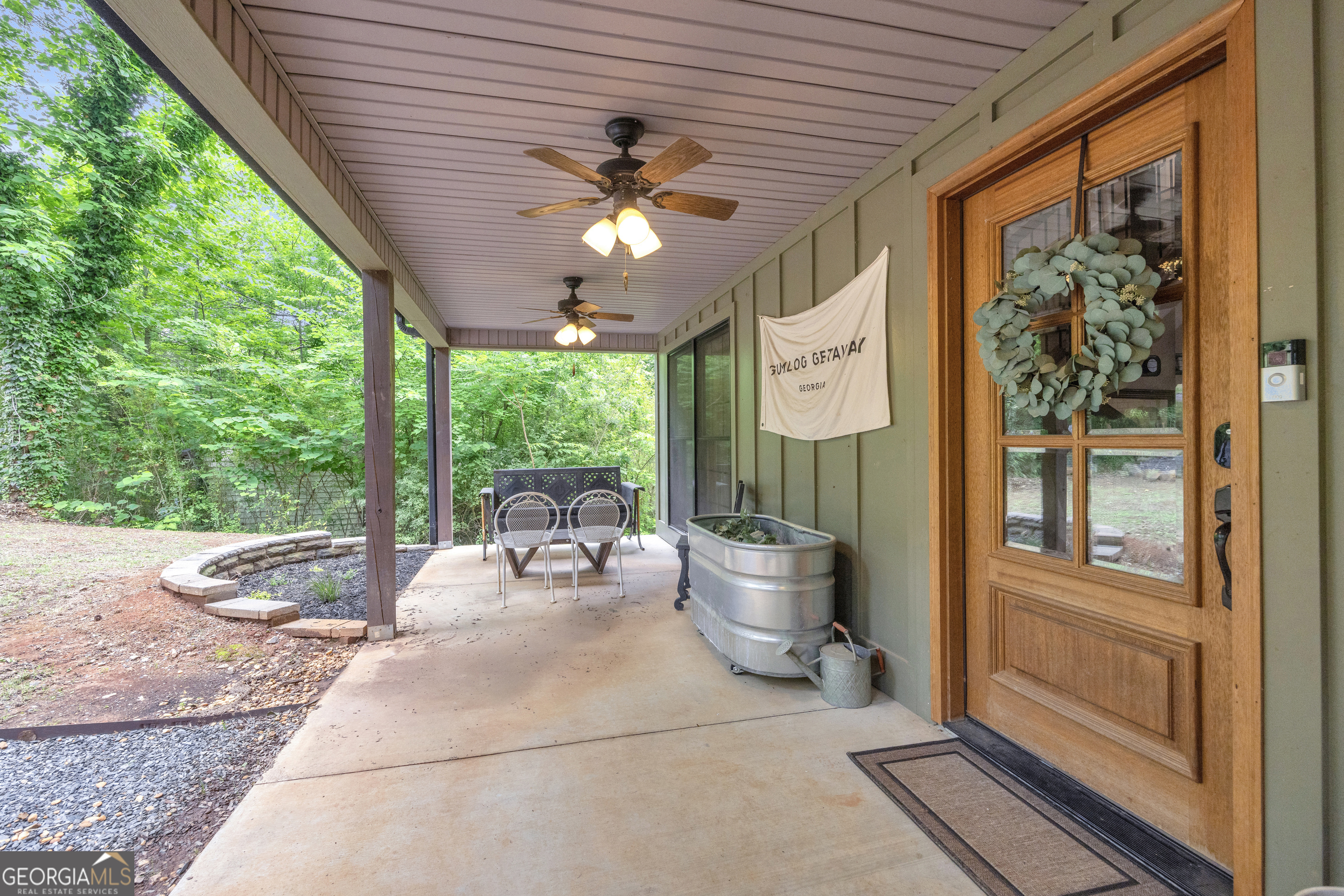 302 Gumlog DR