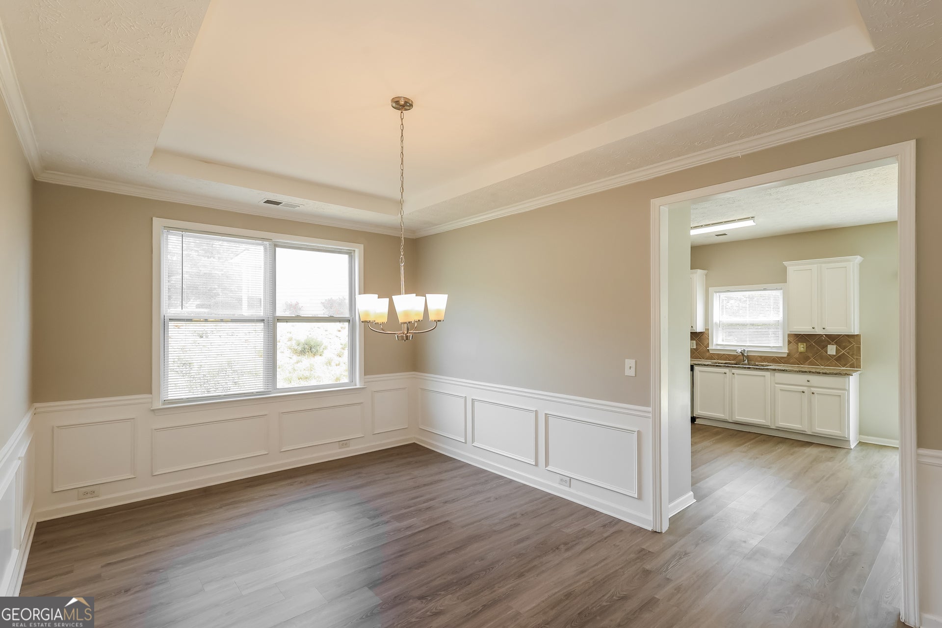 8931 Crestview CIR