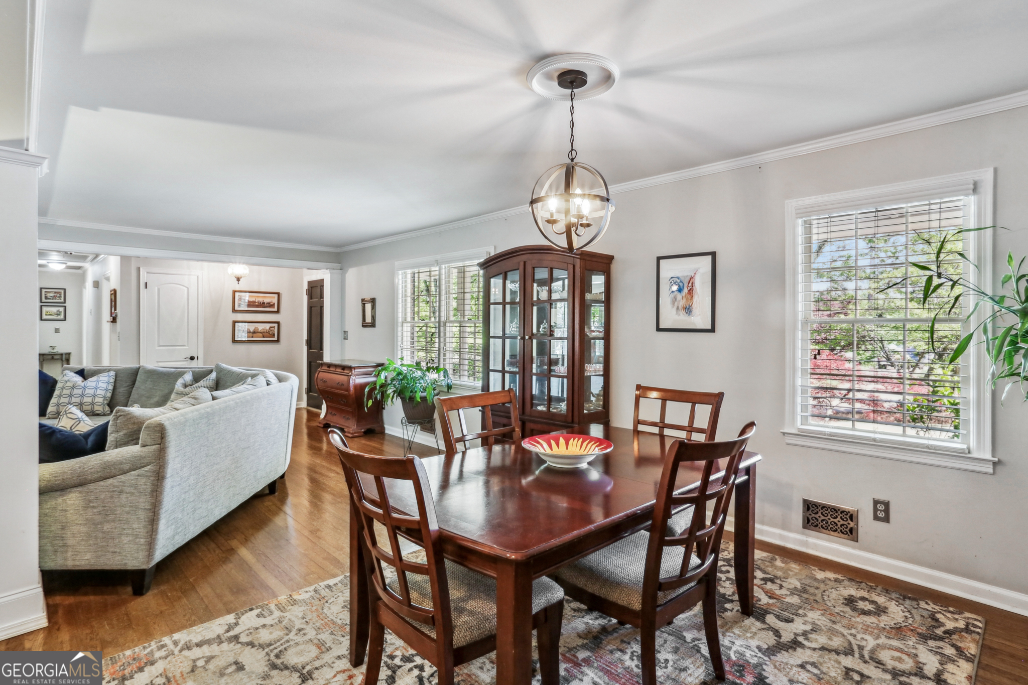 1110 Tuxedo DR