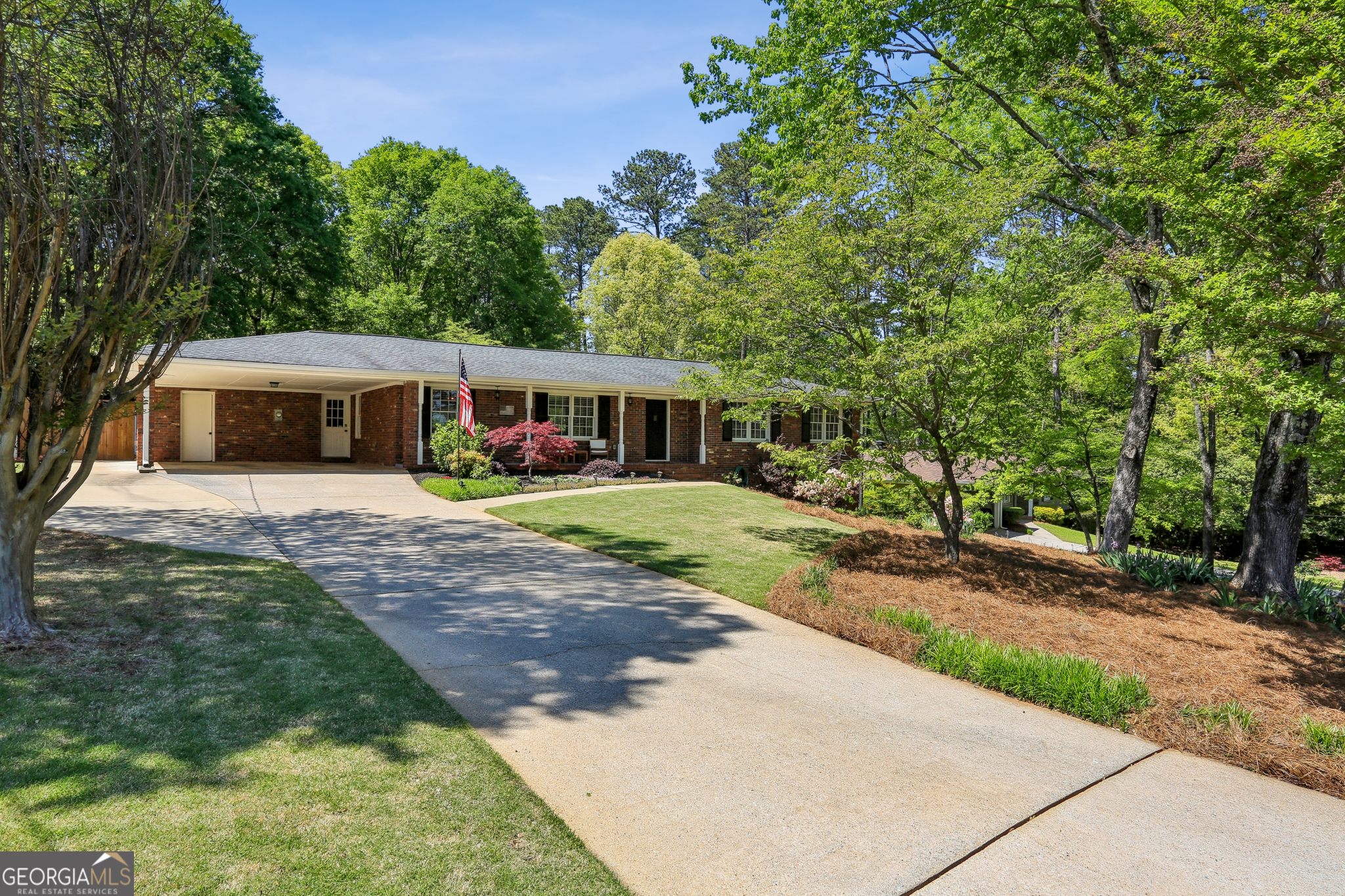 1110 Tuxedo DR