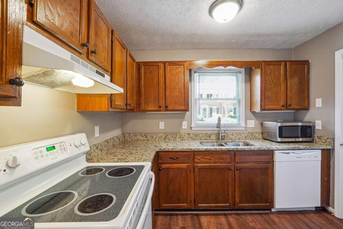 Webb Bridge - Residential Lease