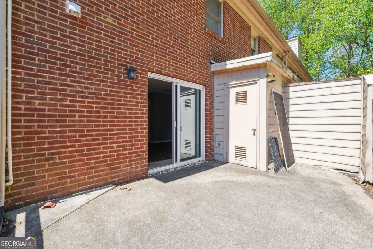 Webb Bridge - Residential Lease
