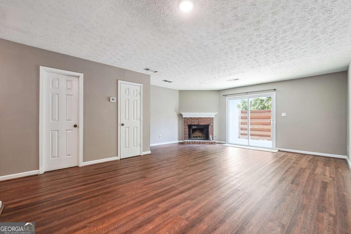 Webb Bridge - Residential Lease