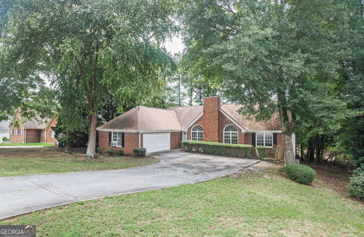 1404 Glenfield DR