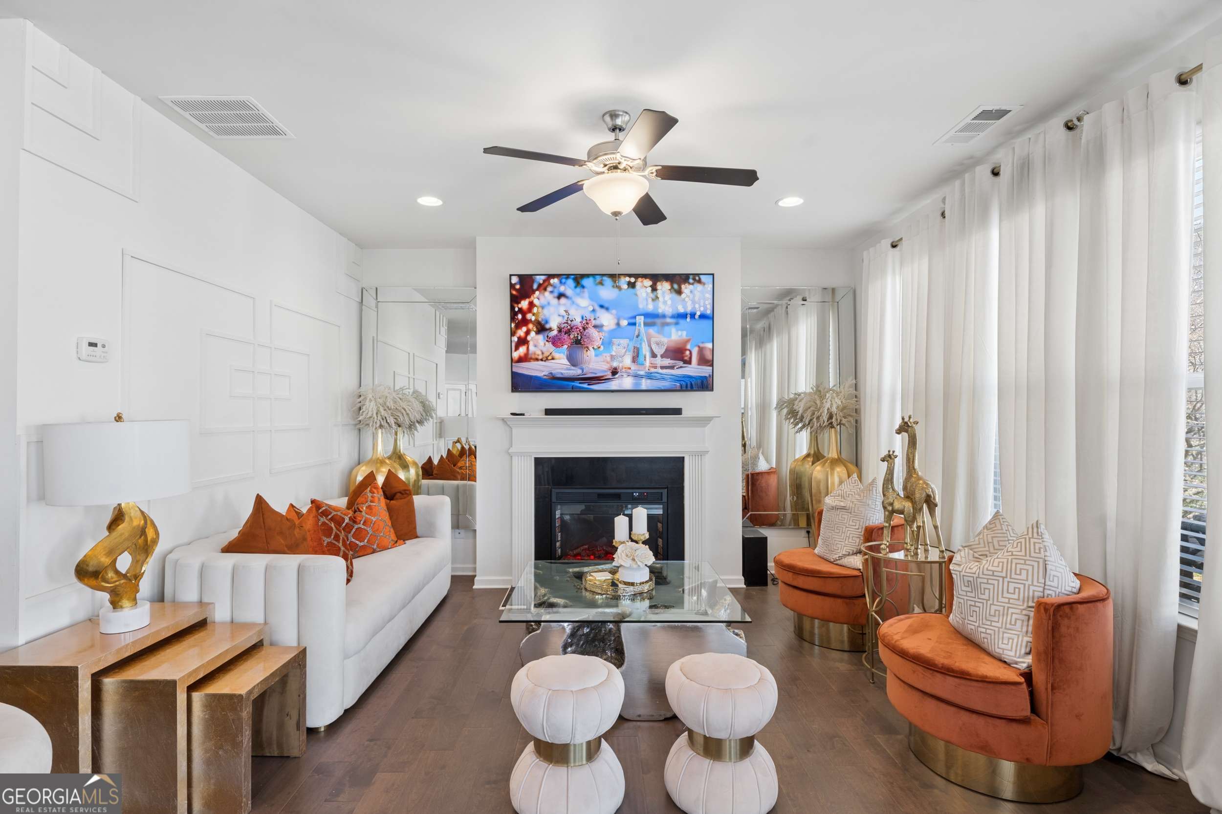 817 Regal LN SW