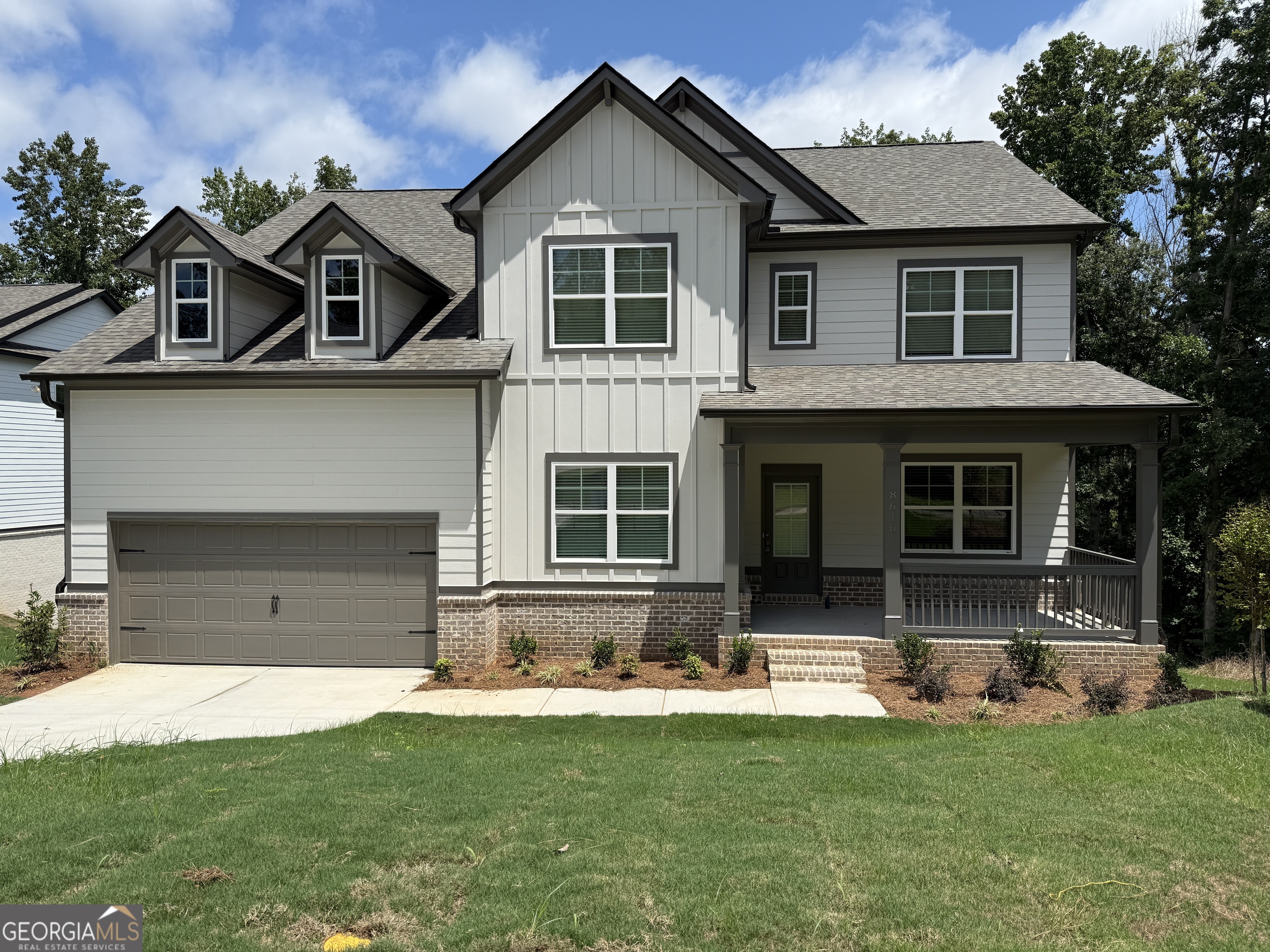 8610 Standing Stone