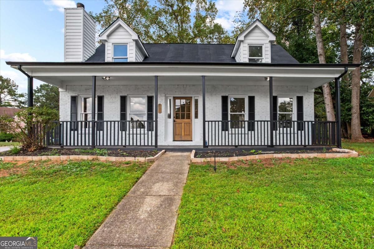 Welcome to this beautifully remodeled 3-bedroom, 2.5-bath home that blends modern elegance with timeless charm. The spacious master suite on the main level features a huge master bathroom with both a soaking tub and separate shower, offering the perfect retreat. The thoughtful layout creates a seamless flow throughout the home, with every detail designed to impress-from the stylish finishes to the elegant touches throughout. With incredible curb appeal and a layout ideal for both everyday living and entertaining, this home is truly move-in ready and one you don't want to miss!