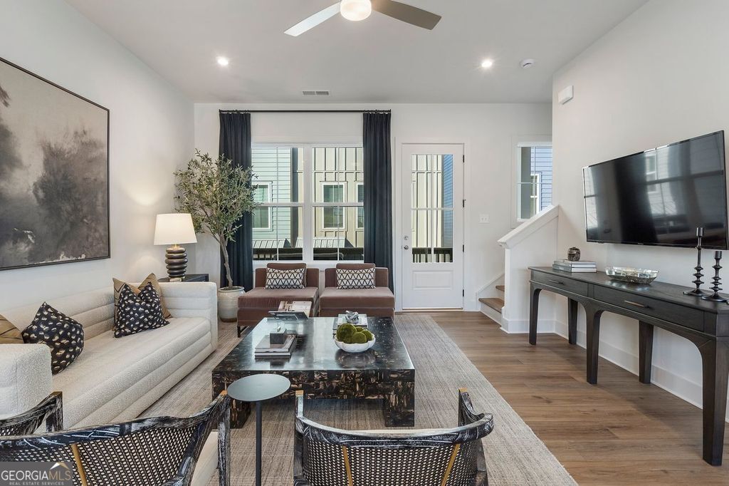 2684 Mackintosh CT 31