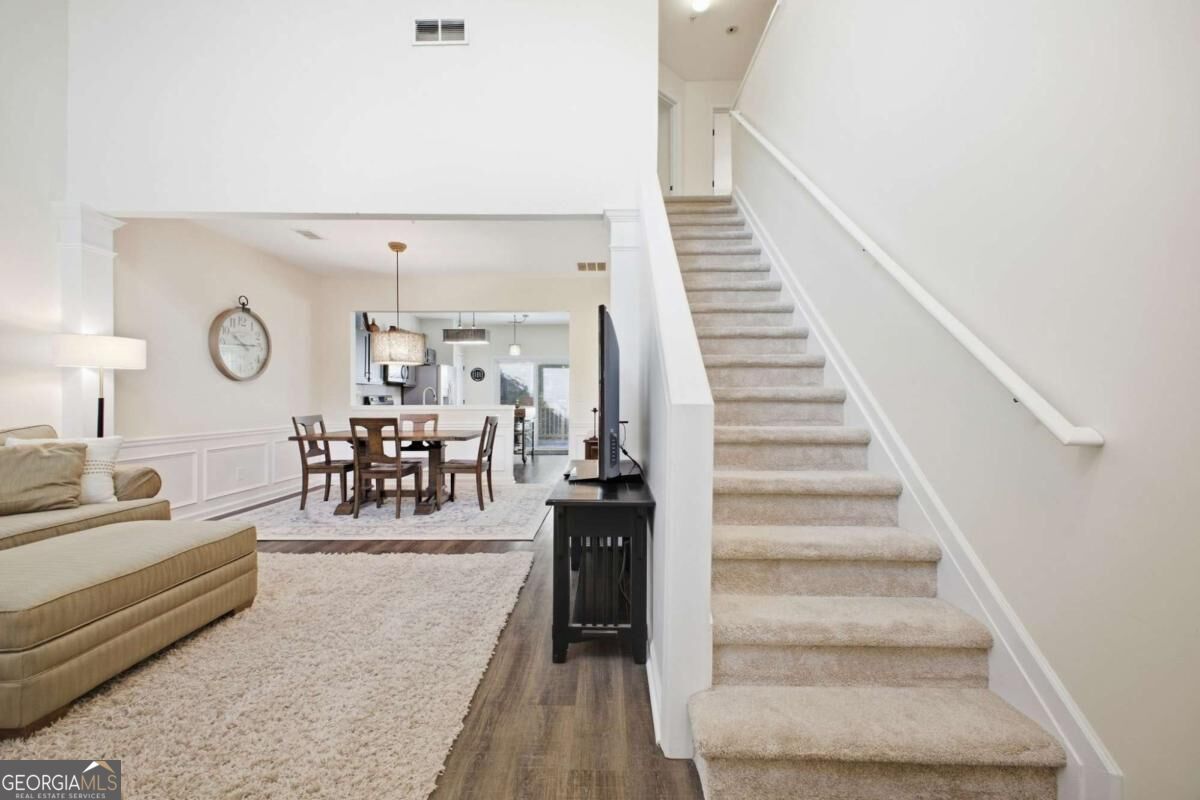 202 Kenninghall LN SE 30
