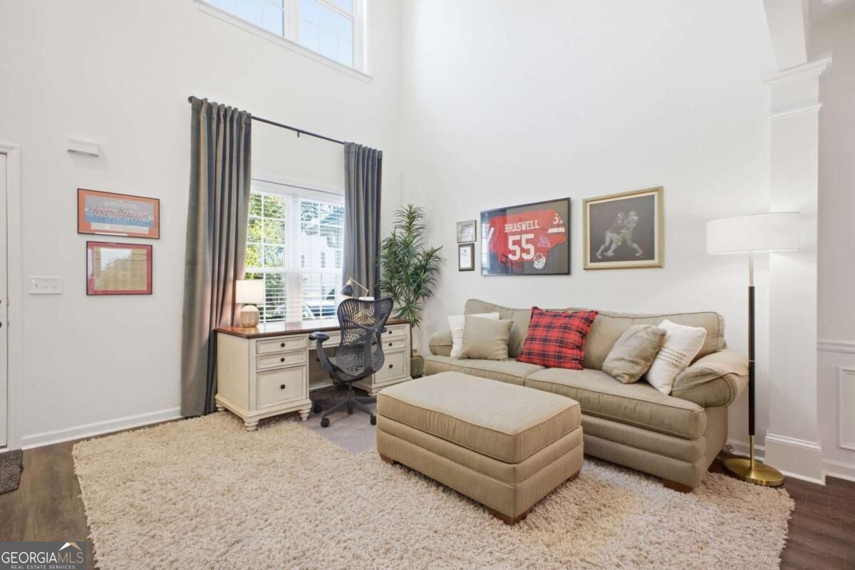 202 Kenninghall LN SE 30
