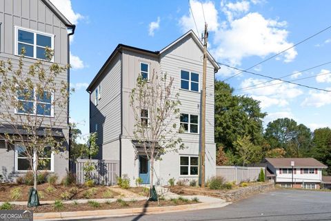 Photo of 367 King's Landing, Hapeville, GA 30354 (MLS # 10673529)