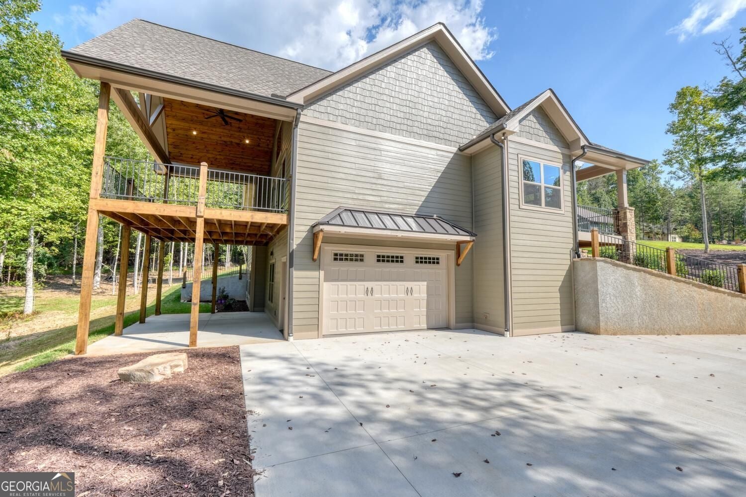 2079 Almont RD