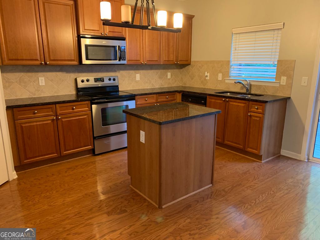 Photo of 1569 Liberty Parkway NW # 2506, Atlanta, GA 30318 (MLS # 10730399)