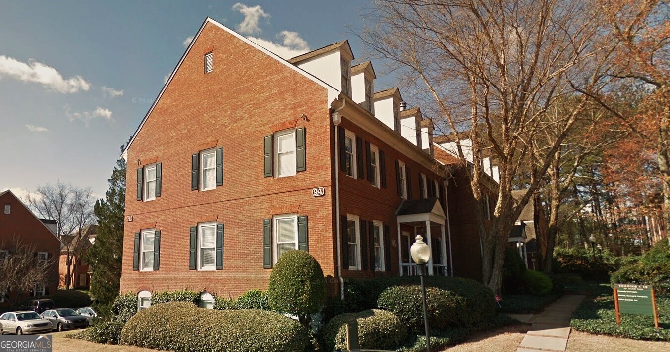 Professional building with a multiple space opportunity. Floors two and Three for a total of 12 offices (including three executive offices), reception/waiting area & office, conference room, four restrooms and storage room. The Terrace level includes reception & waiting area, full kitchen with break area, meeting room, three offices, conference room, storage room, men and women's restroom. All spaces combined equal a total of 15 offices to accommodate as needed for a growing company or we can separate the Terrace level with a designated entrance and lease that separately.