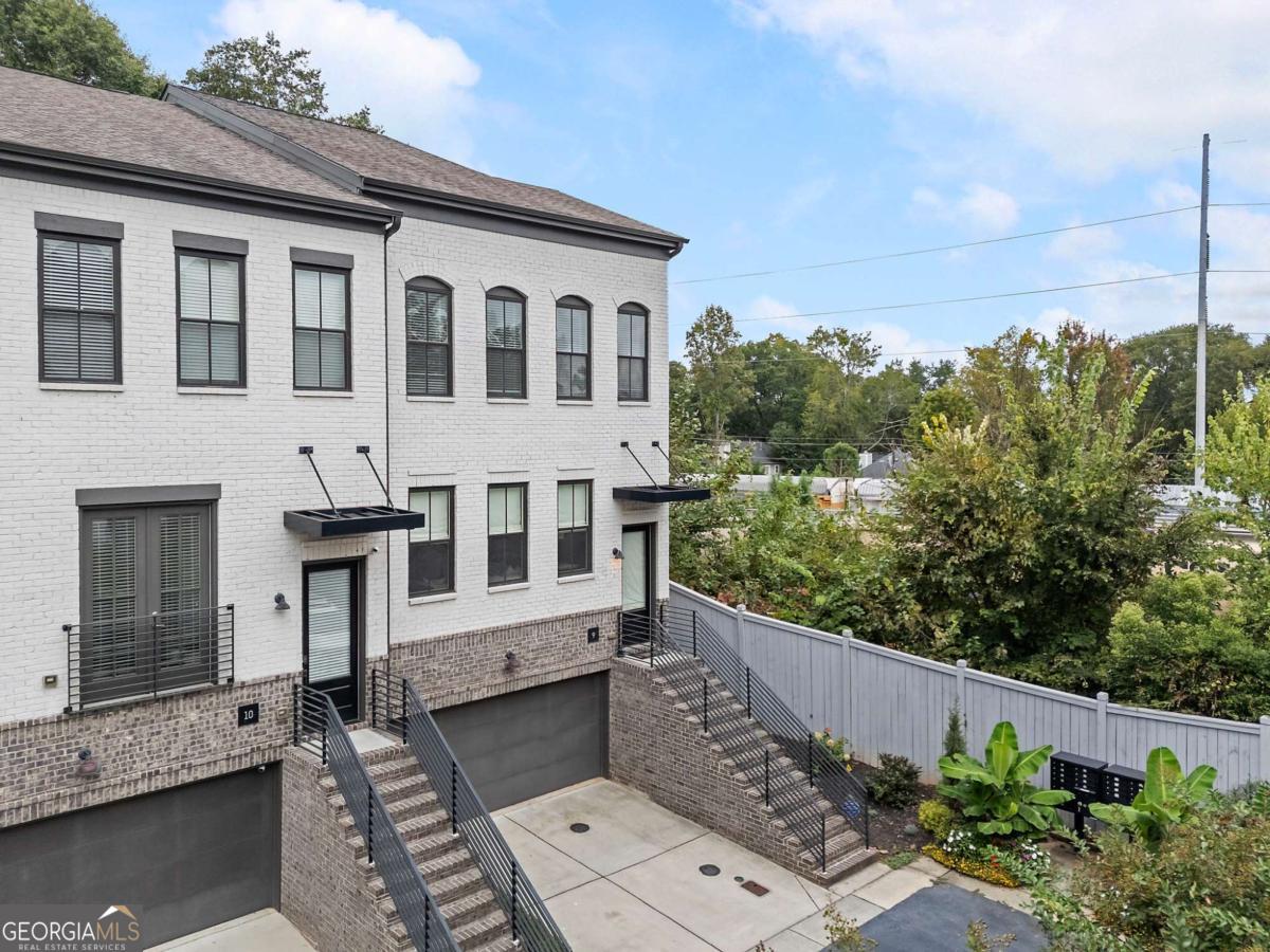 1388 LA FRANCE ST NE 9