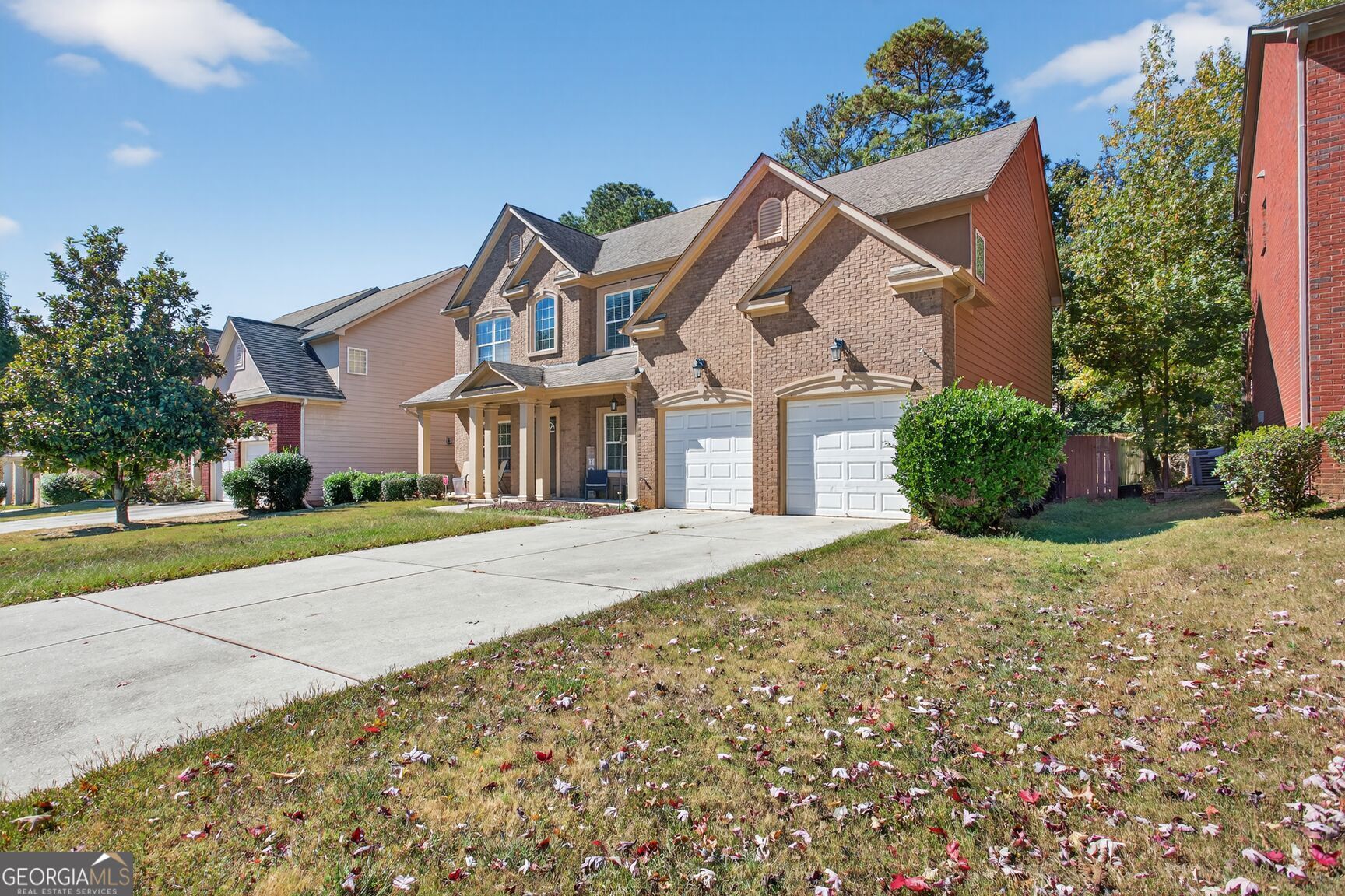 3871 Paper Birch LN