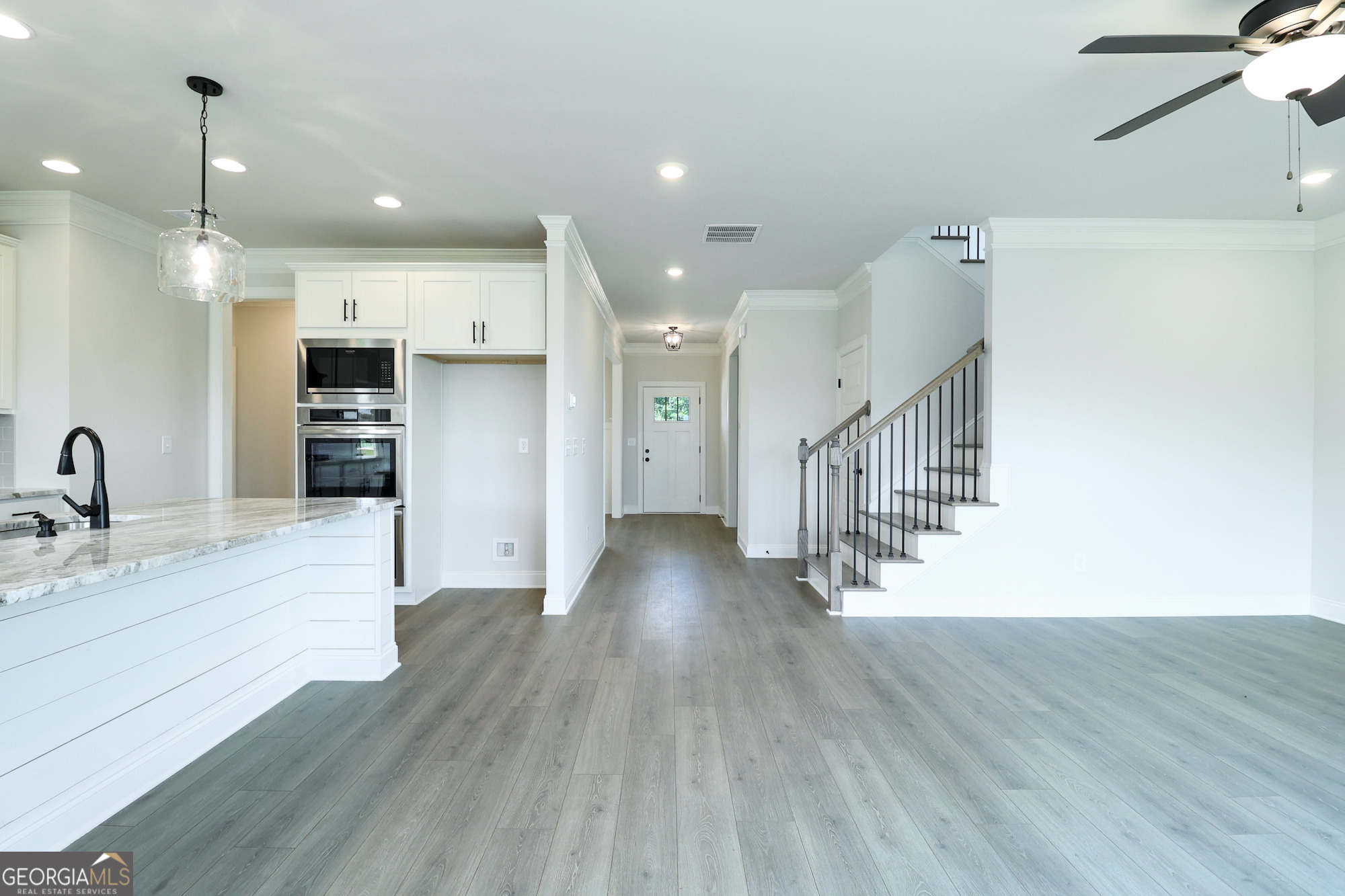 457 Banff DR