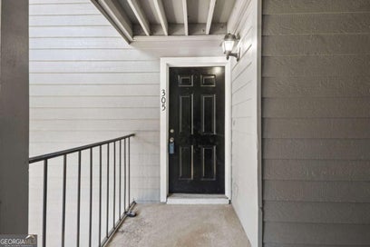 305 Granville CT Atlanta GA 30328