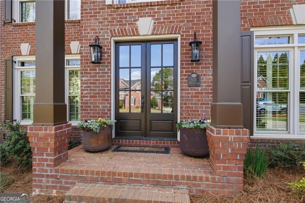 Photo of 535 Brayford Way, Suwanee, GA 30024 (MLS # 10724824)