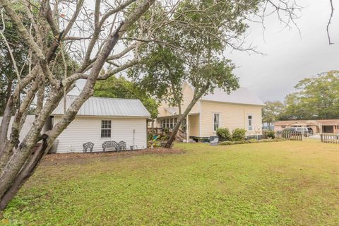 A home in Claxton