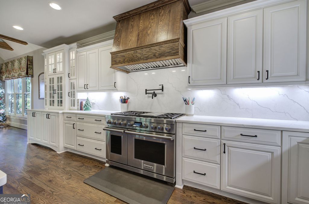 Photo of 601 Shelter Cove, Canton, GA 30114 (MLS # 10657095)