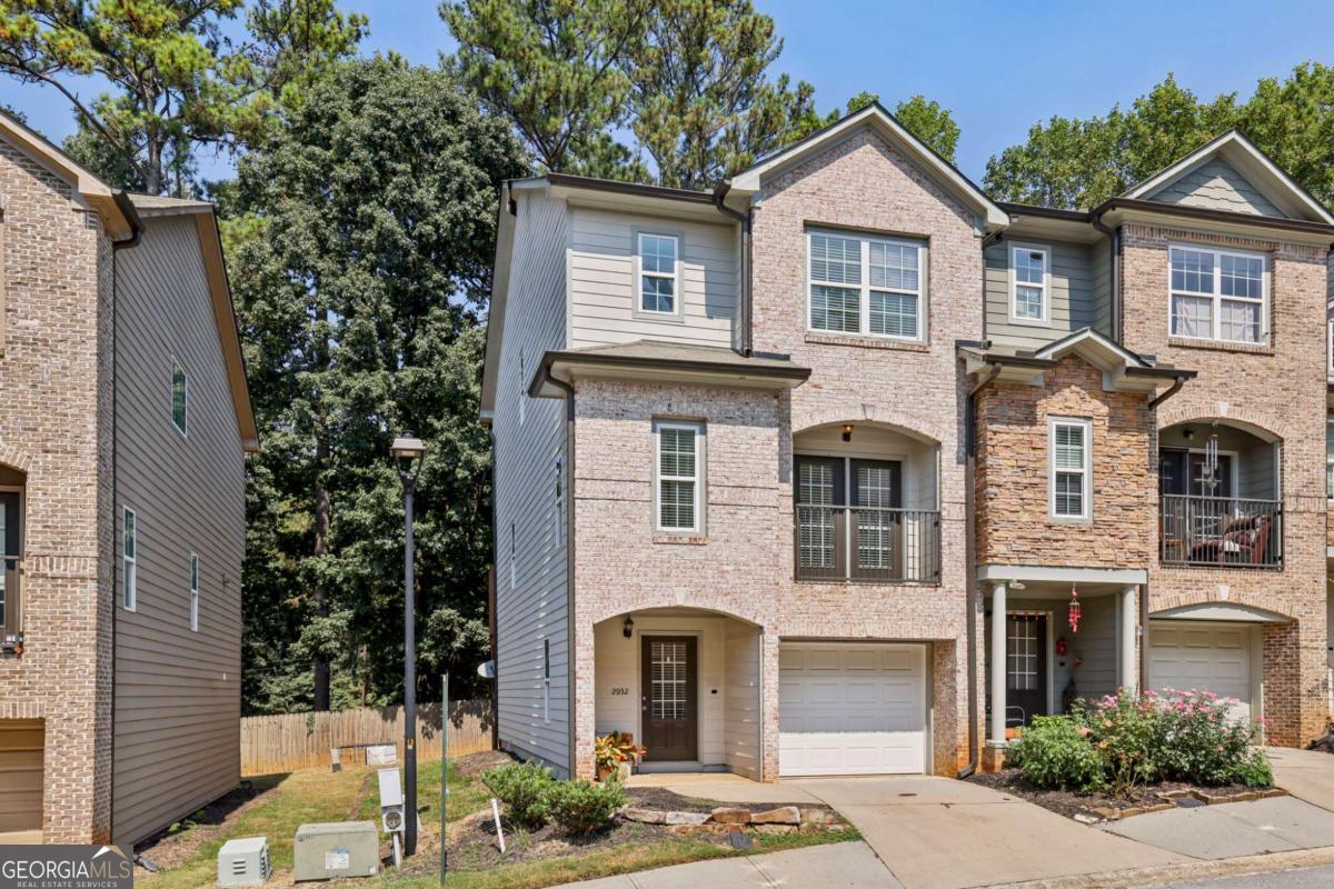 2932 Ashlyn Pointe DR
