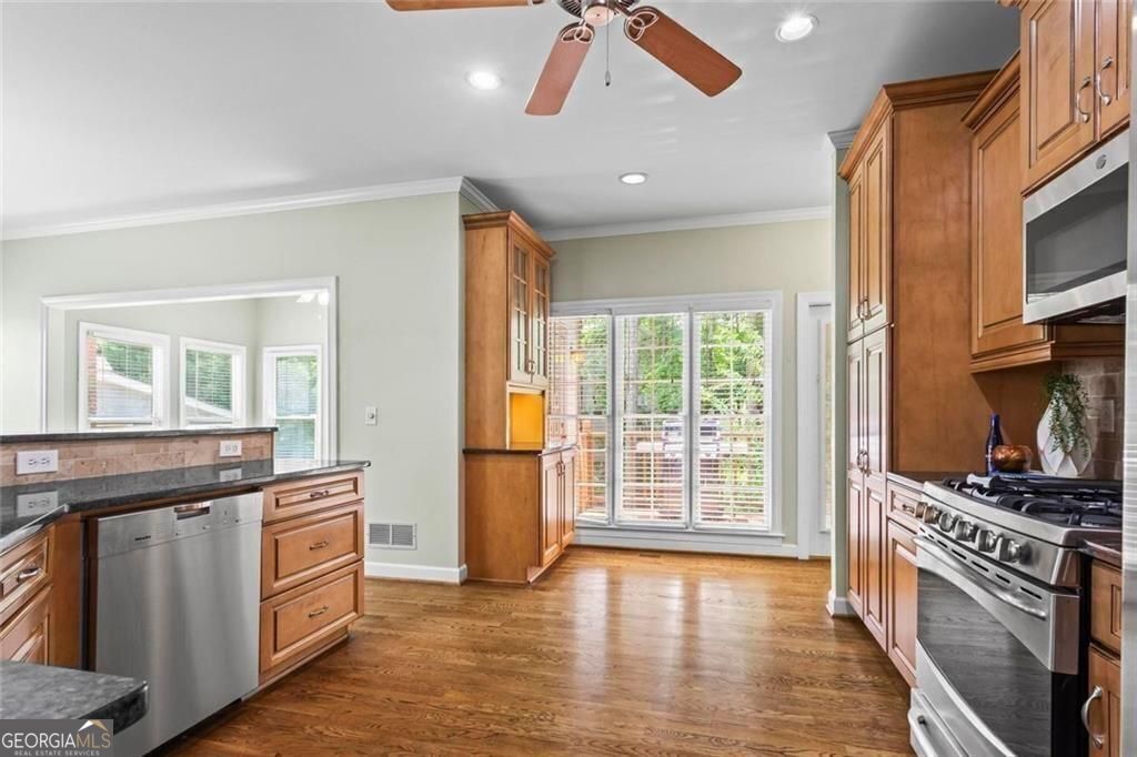 WINDWARD - Residential