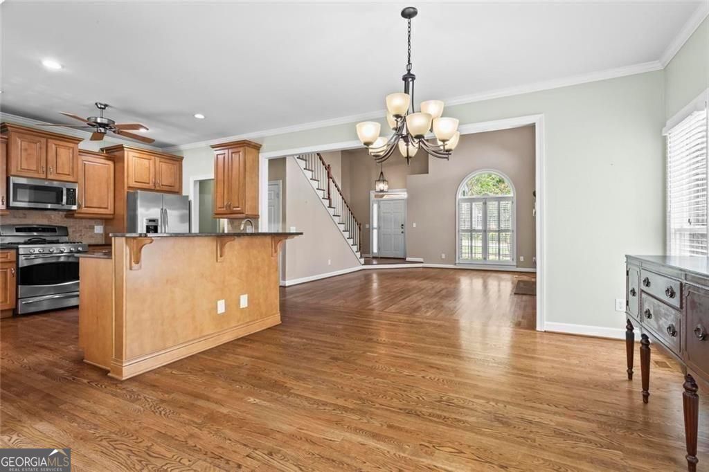 Alpharetta, Georgia 30005, United States, 4 Bedrooms Bedrooms, ,4 BathroomsBathrooms,Residential,Active,198847