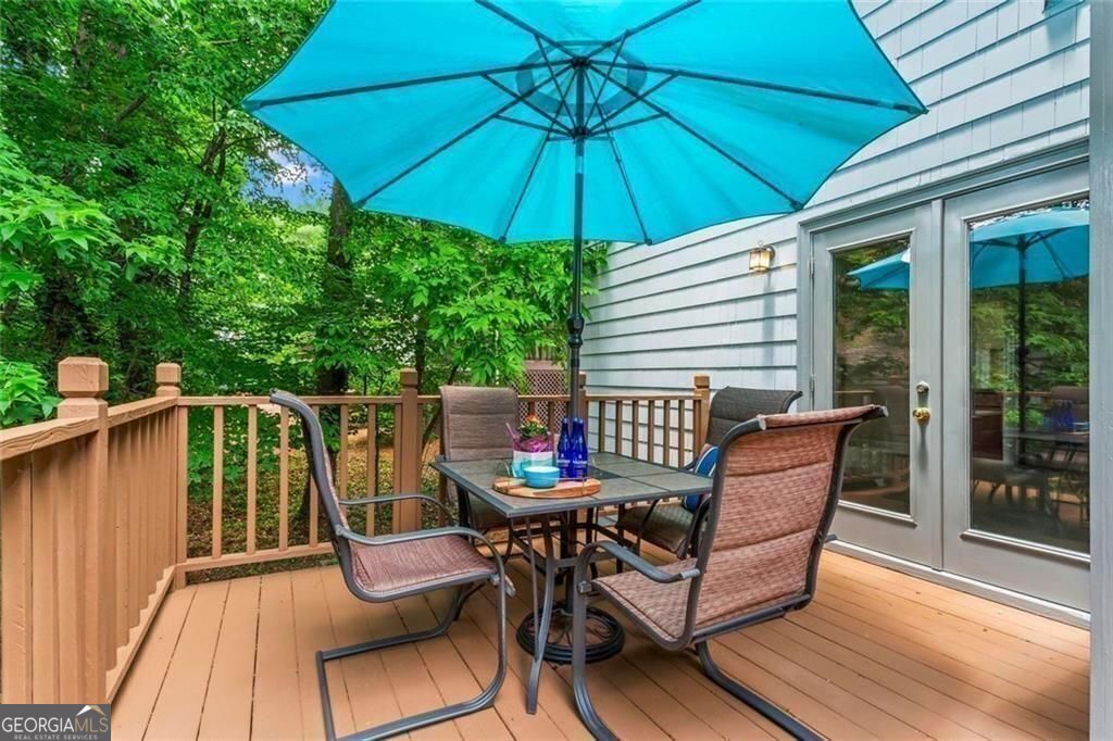 Alpharetta, Georgia 30005, United States, 4 Bedrooms Bedrooms, ,4 BathroomsBathrooms,Residential,Active,198847