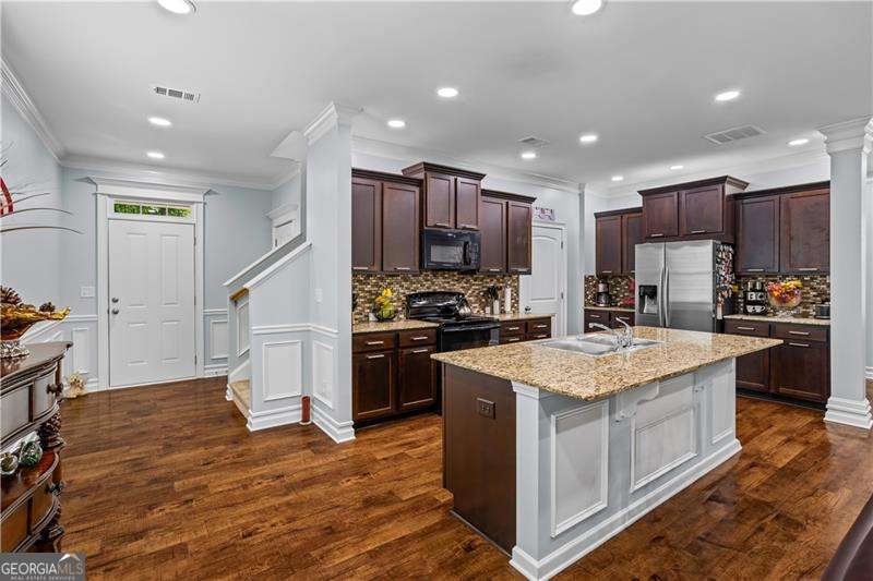 305 Wilshire PASS