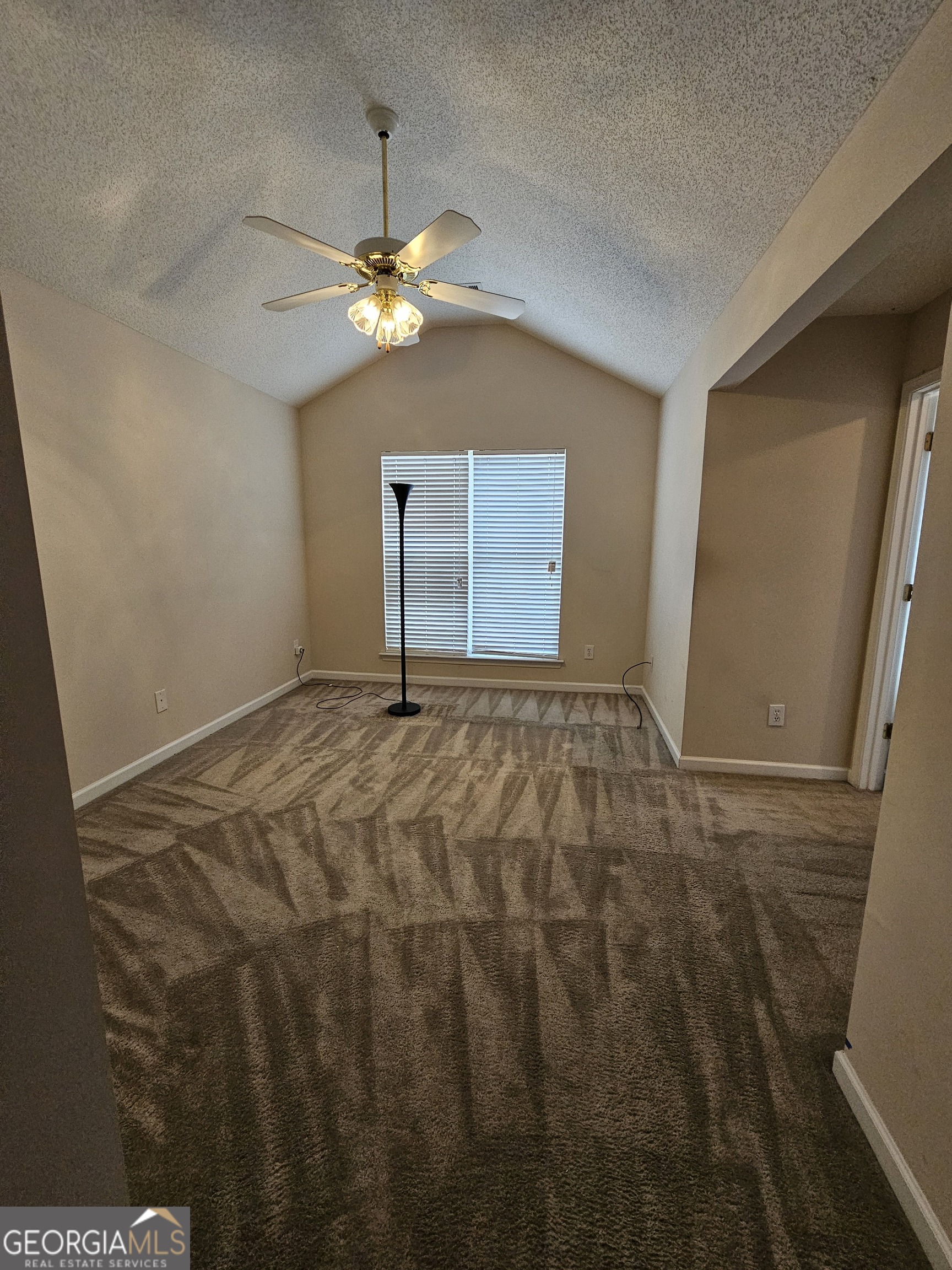 SOUTHLAKE TOWNHOMES - Residential