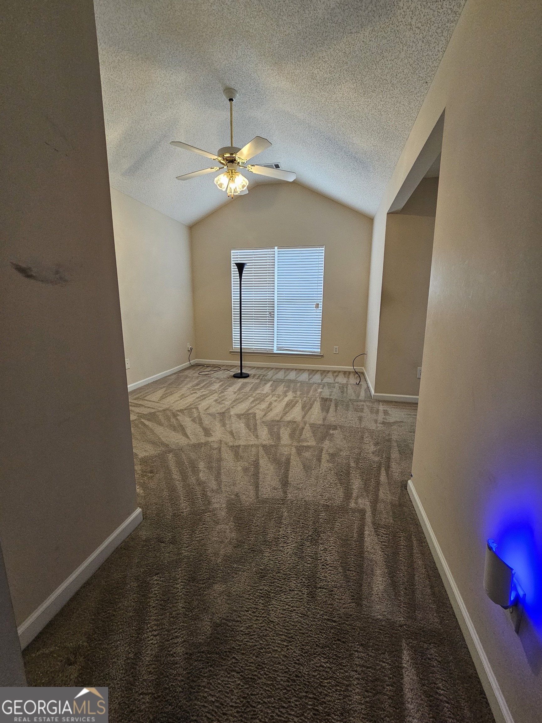 SOUTHLAKE TOWNHOMES - Residential