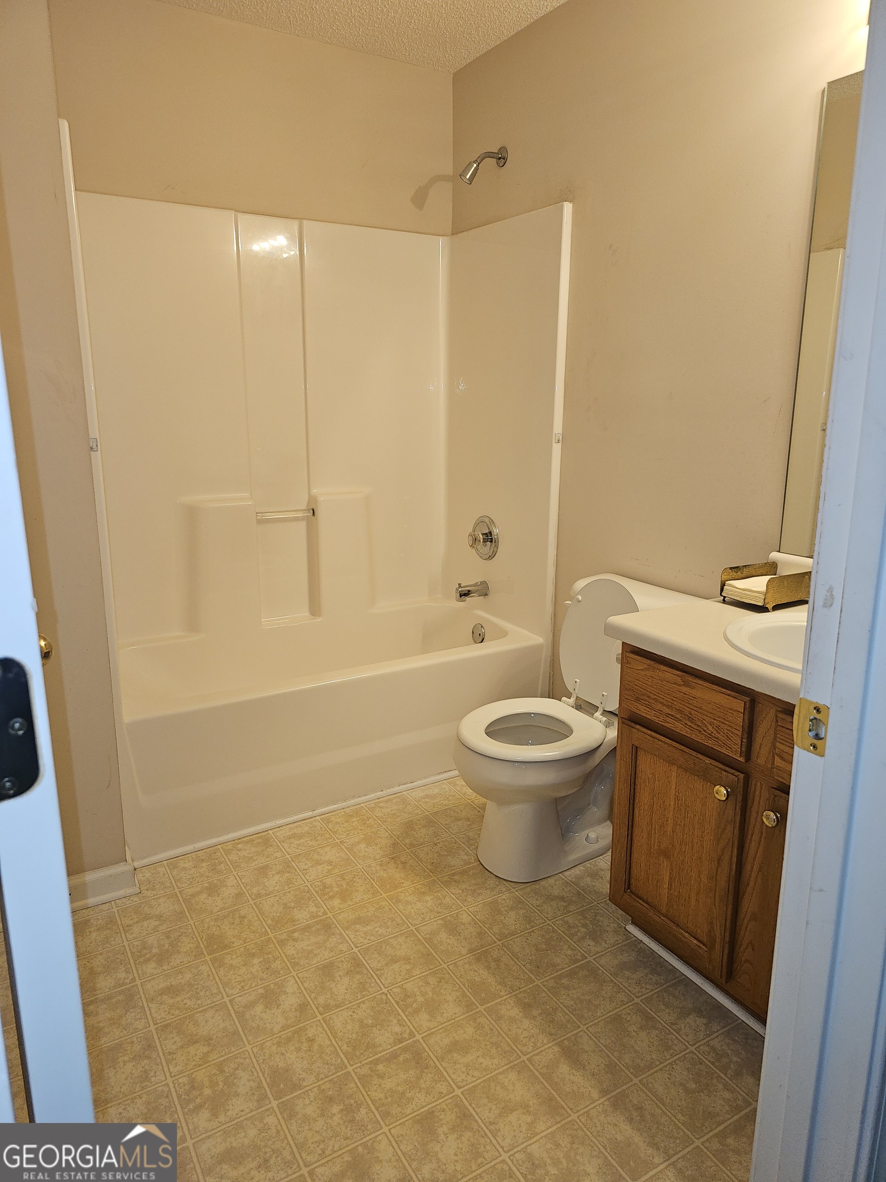 SOUTHLAKE TOWNHOMES - Residential