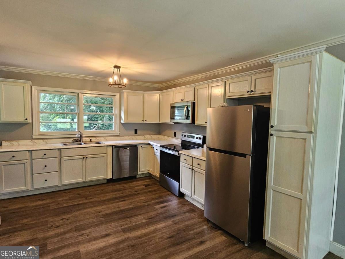 1572 Sugar Valley RD NW