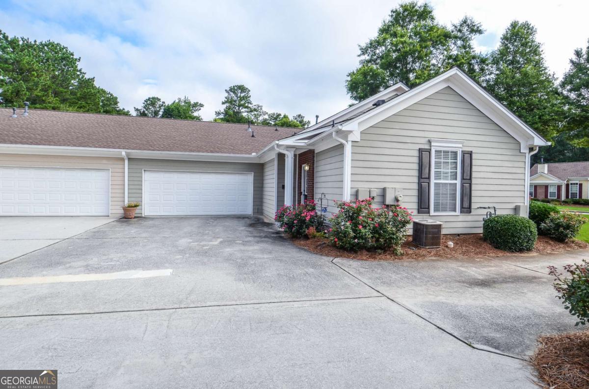 167 Camry LN