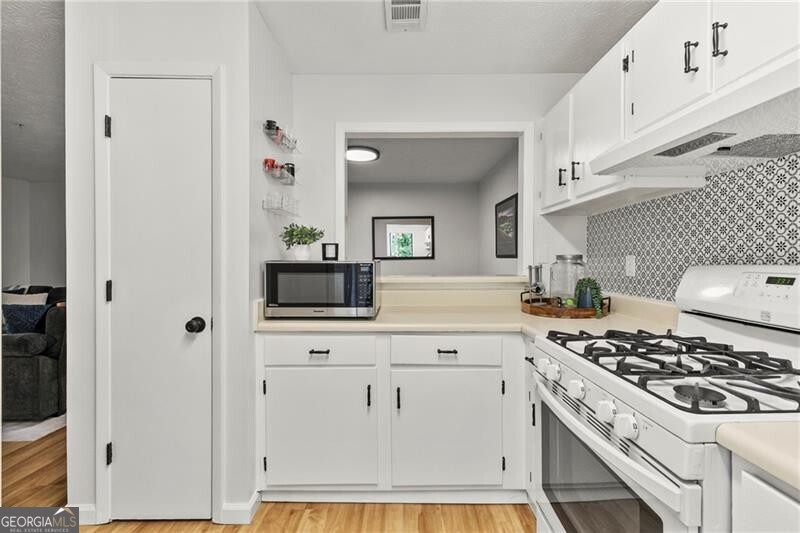 1704 Cumberland CT SE