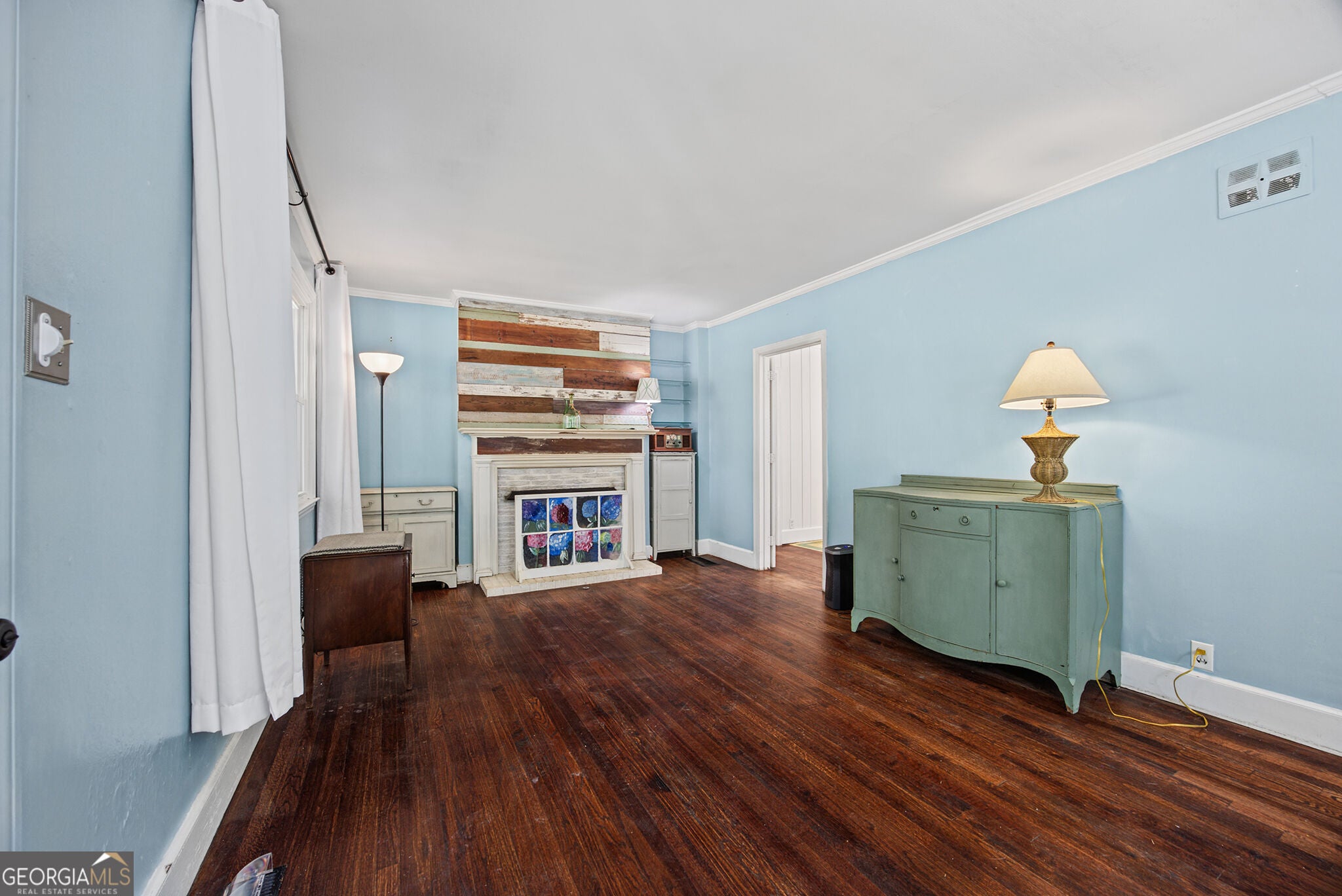 1214 Zebulon RD