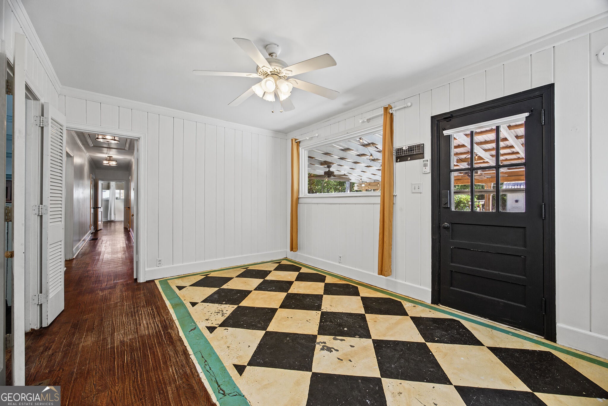 1214 Zebulon RD