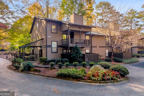 Photo of 704 River Run Drive, Sandy Springs, GA 30350 (MLS # 10638149)