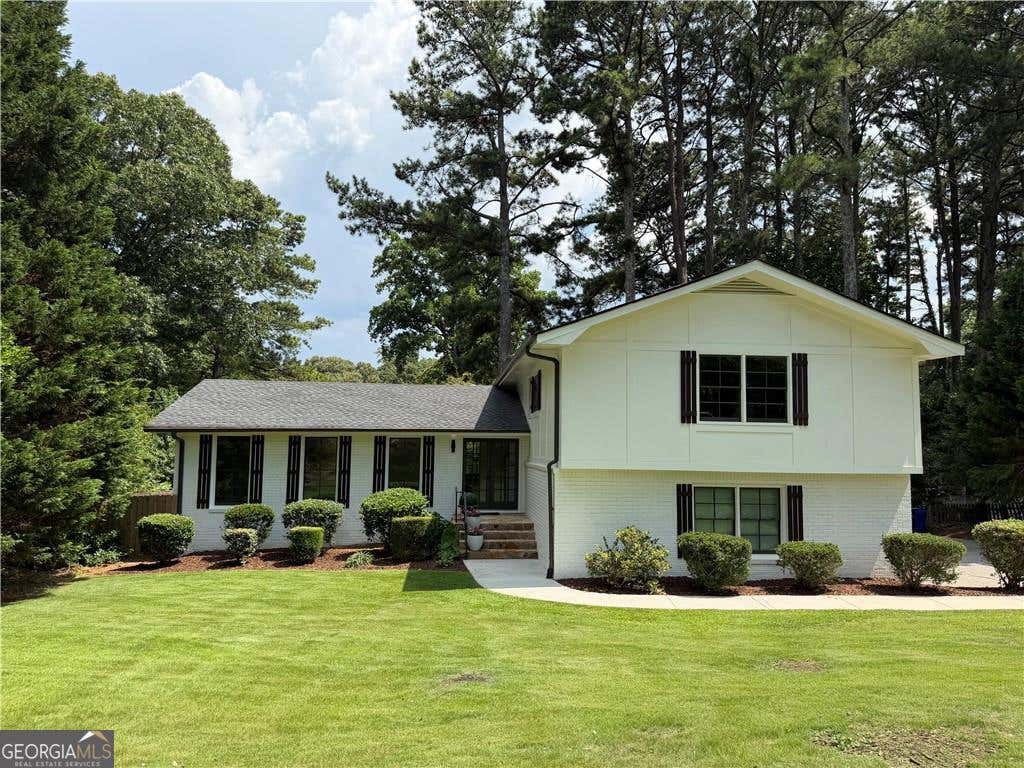 Photo of 1813 Mount Vernon Road, Atlanta, GA 30338 (MLS # 10800267)