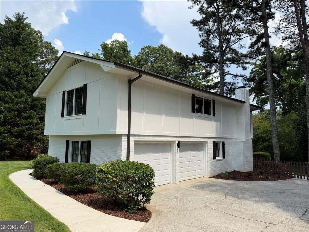 Photo of 1813 Mount Vernon Road, Atlanta, GA 30338 (MLS # 10800267)